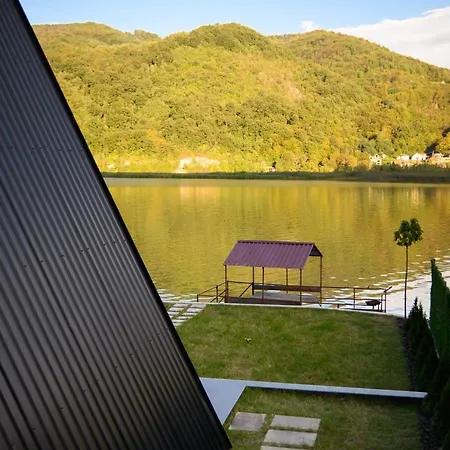 Unique House Paradiso 度假居 兹沃尔尼克