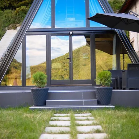 Unique House Paradiso זבורניק