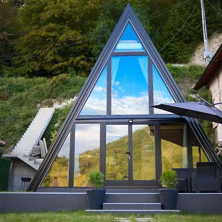 Unique House Paradiso * 兹沃尔尼克